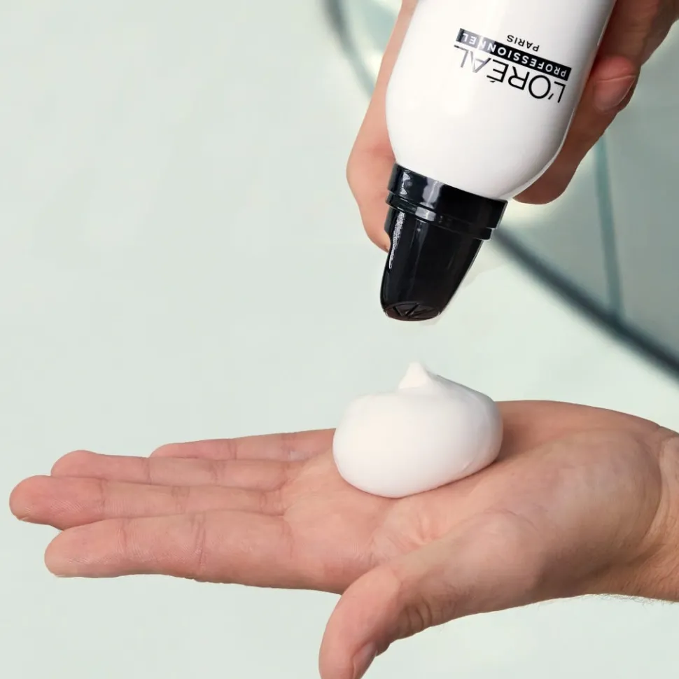 L'Oréal Professionnel Paris tecni.art Volume Extra Full 250 ml