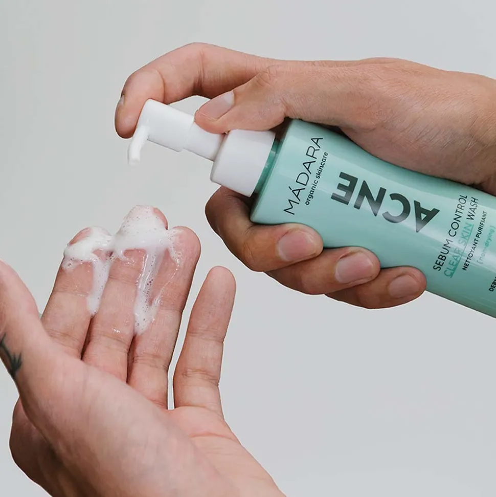 MÁDARA Acne Sebum Gesichtsreinigungsmittel 140 ml