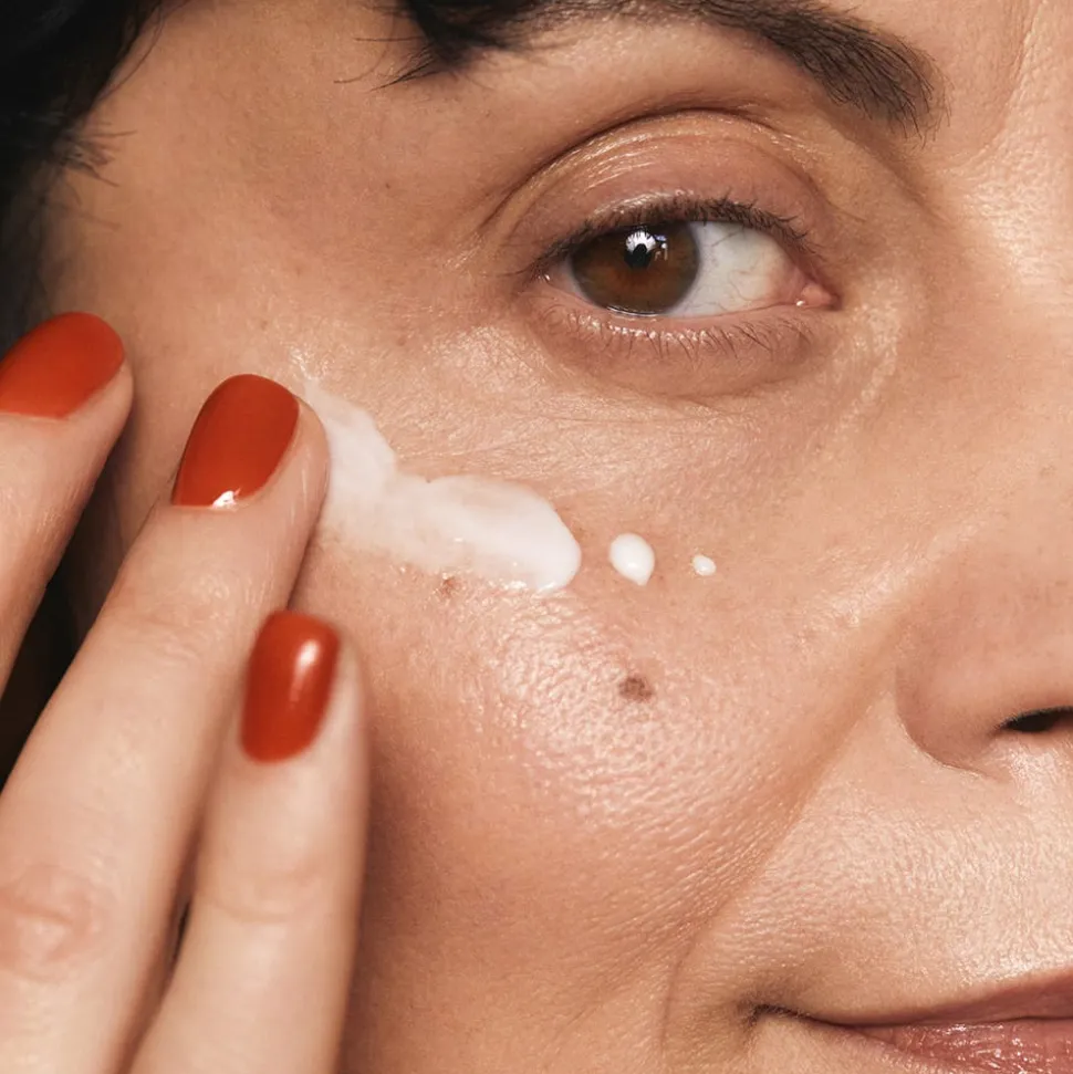 MÁDARA AGE PRO Contour Anti-Falten-Augencreme 15 ml