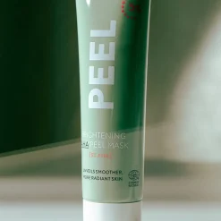 MÁDARA Aufhellende Peeling-Maske 60 ml