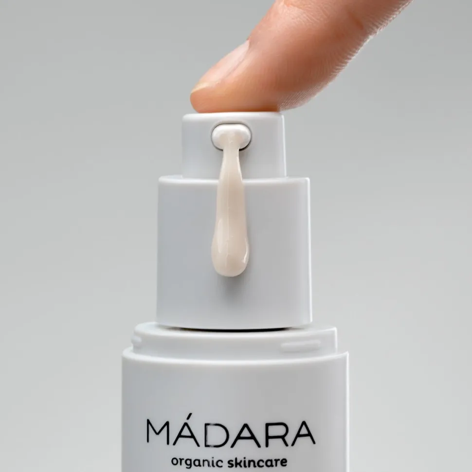 MÁDARA Botanic Niacinamide 5-in-1 Serum 30 ml