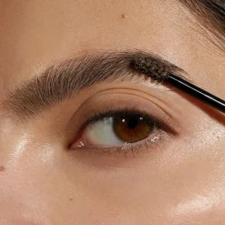 MÁDARA Getöntes Augenbrauengel Dark Brown 4,25 ml