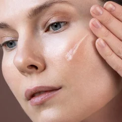 MÁDARA SOS Hydra Intense Rose Gel 75 ml