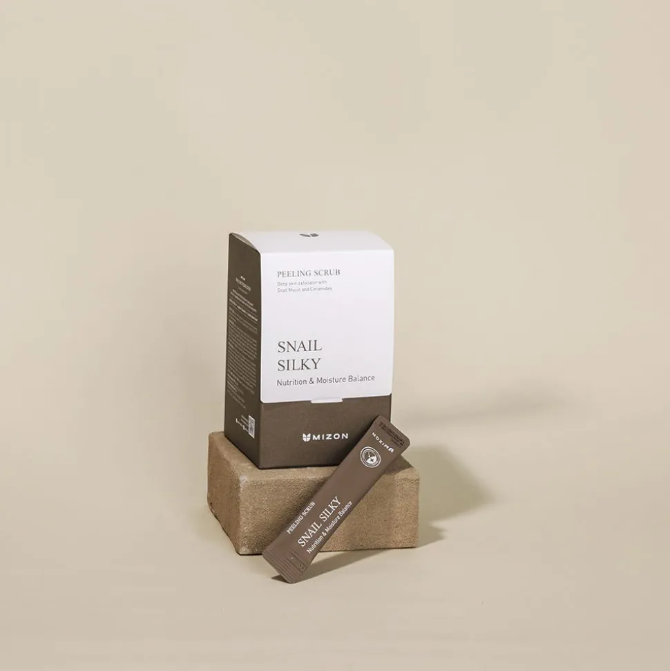 Mizon Snail Silky Peeling Scrub 200 g