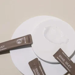 Mizon Snail Silky Peeling Scrub 200 g