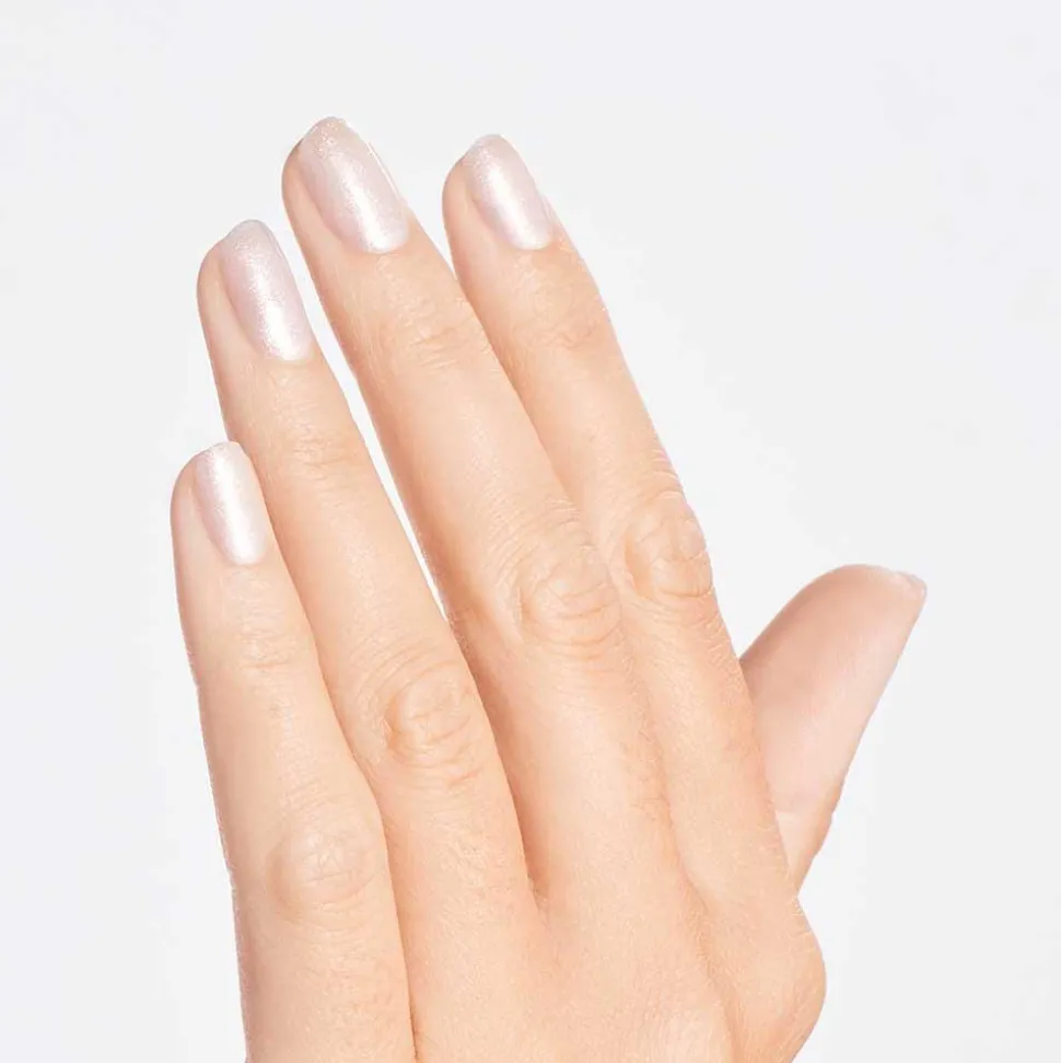 OPI Sheer Collection Throw Me a Kiss 15 ml