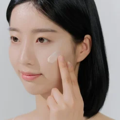 SKIN1004 Madagascar Tone Brightening Capsule Sunscreen 50 ml