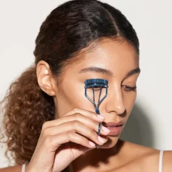 Tweezerman Wimpernzange Classic Bell Bottom Blue